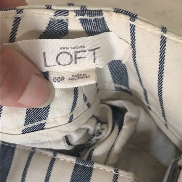 NWOT CAPRI pants - Picture 3 of 3